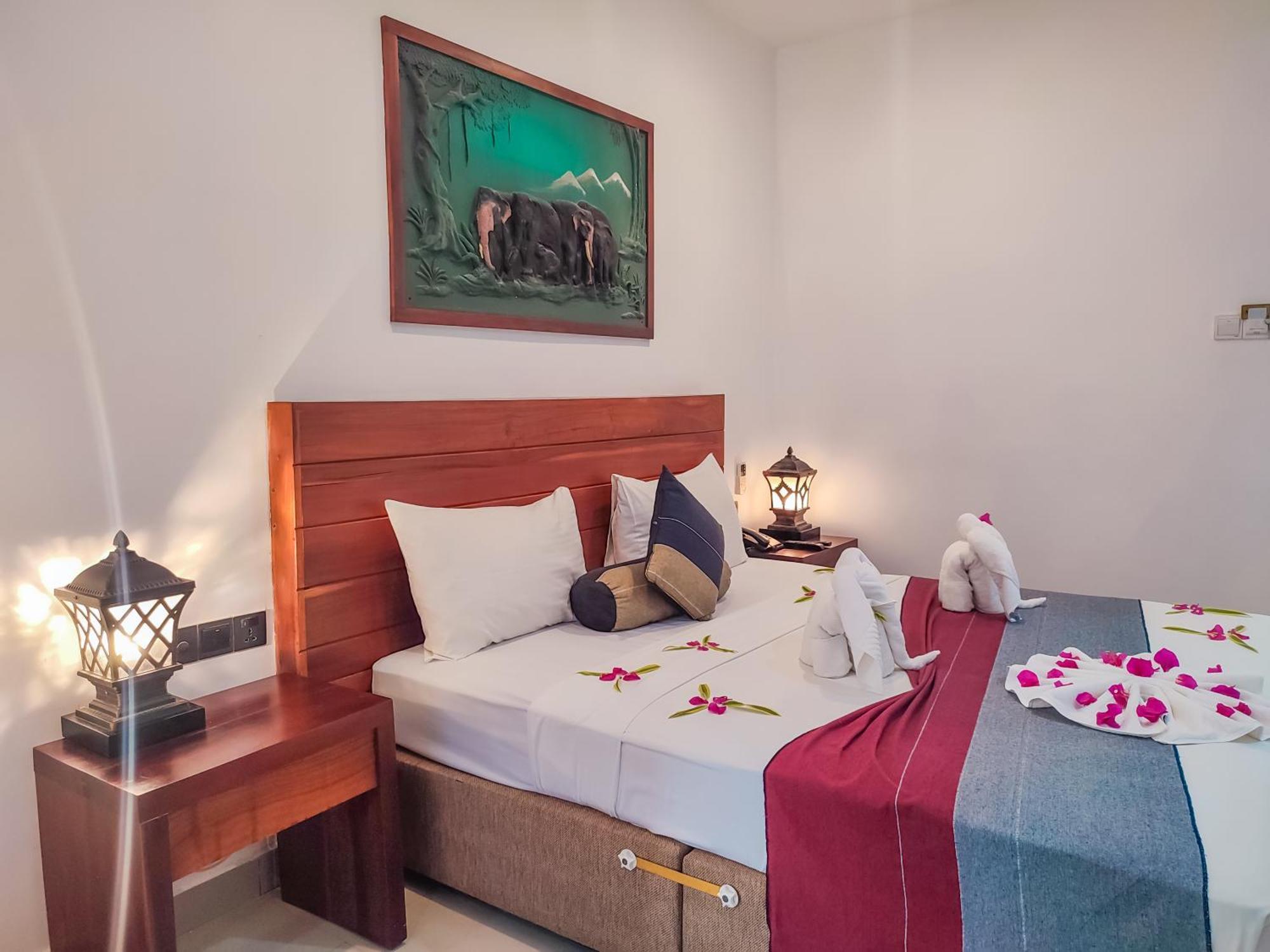 Hotel Elephant Park - New Deal! Half Off Airport Pickups Available Pinnawala  Exteriör bild