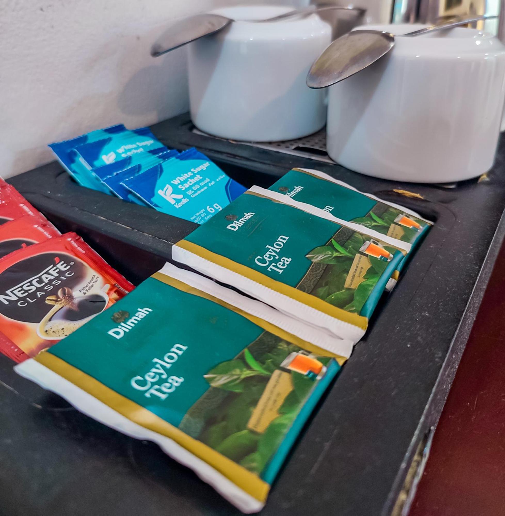 Hotel Elephant Park - New Deal! Half Off Airport Pickups Available Pinnawala  Exteriör bild
