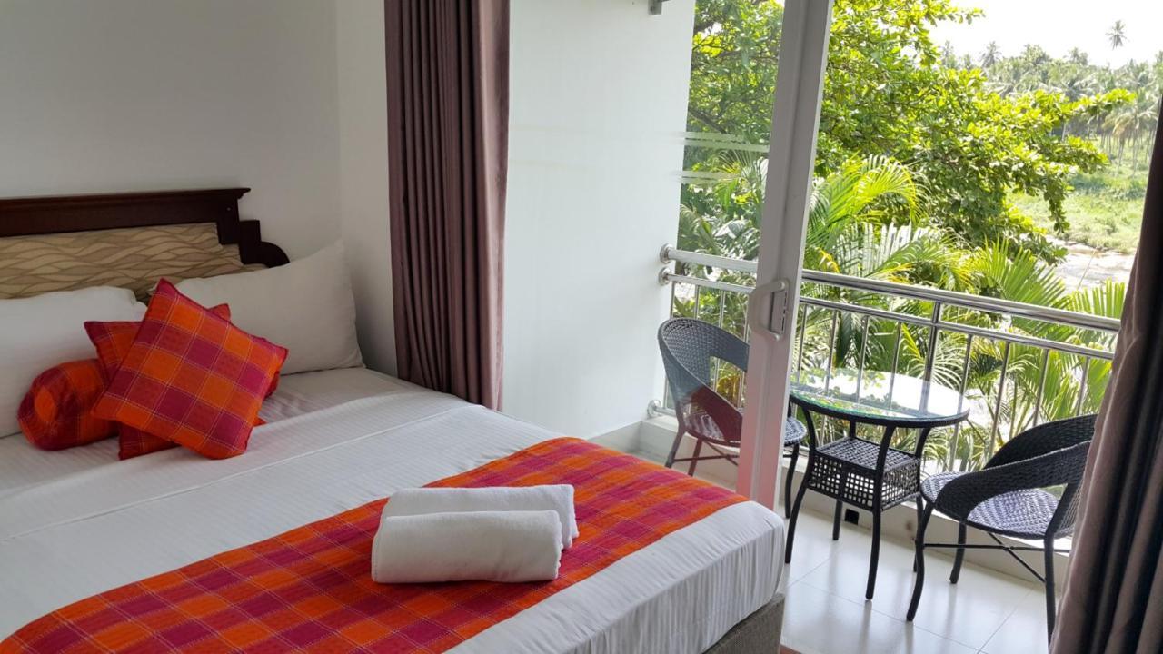 Hotel Elephant Park - New Deal! Half Off Airport Pickups Available Pinnawala  Exteriör bild